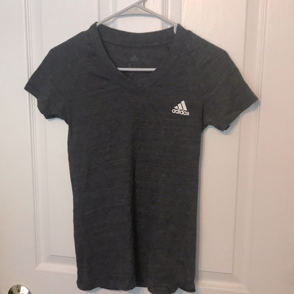 Woman’s gray top. Adidas.